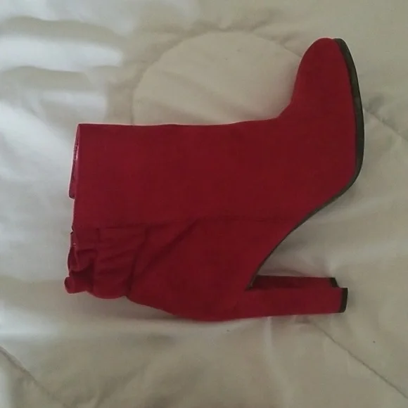 Ankle boots - Picture 2 of 3